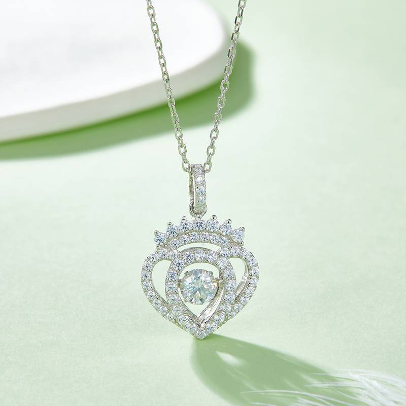 Dynamic Heart S925 Silver Plated Platinum Moissanite Diamond Necklace 50 Points D-Class